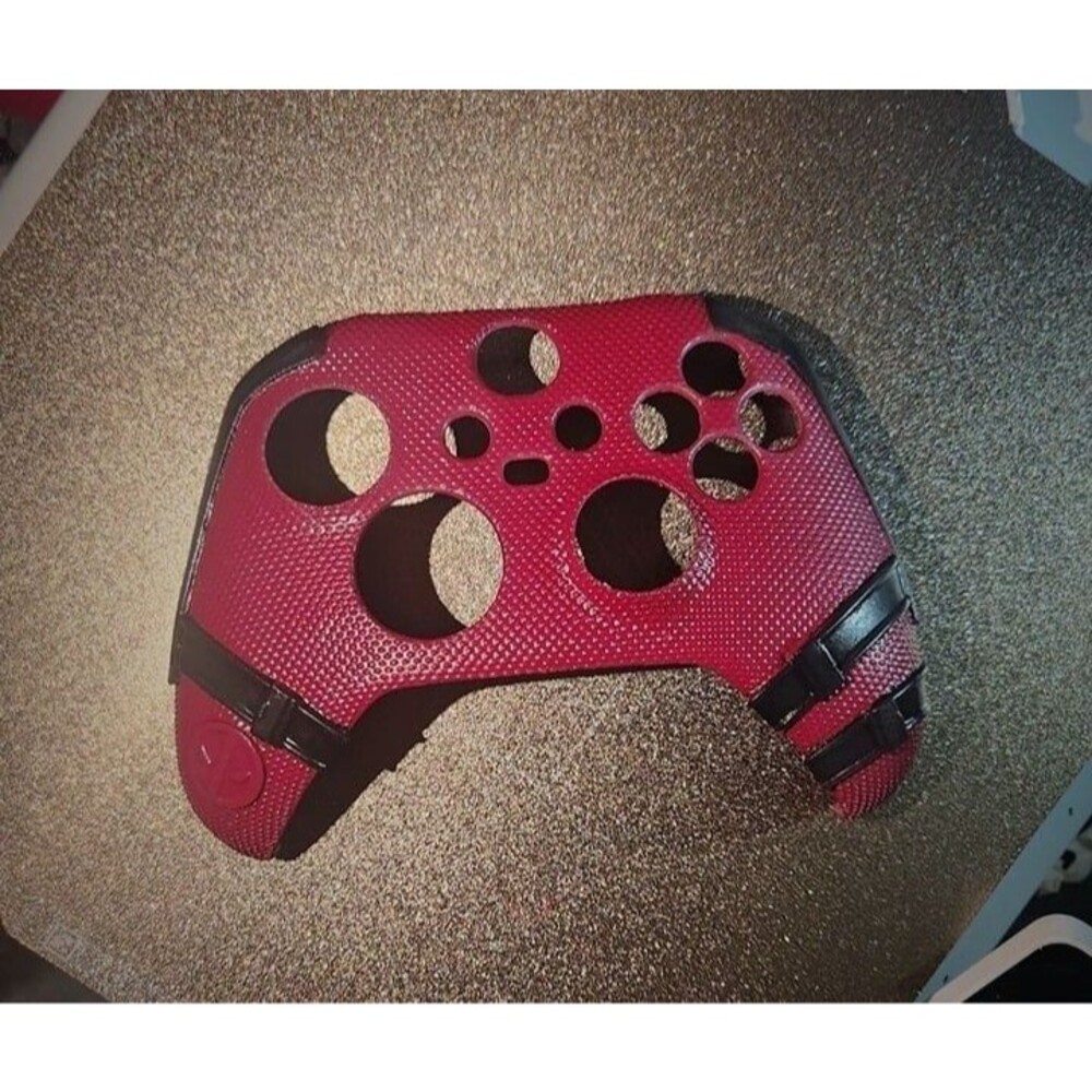 Deadpool and Wolverine Xbox Seres Controller cover for DEADPOOL 3